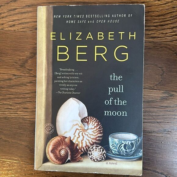 The Pull of The Moon by Elizabeth Berg - Picture 1 of 6